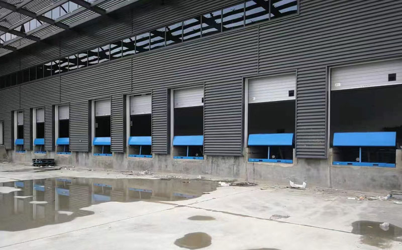 連云港采購(gòu)20臺(tái)固定式登車(chē)橋